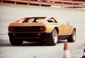 Mercedes-Benz research car C 111-II with four-rotor Wankel enigne on the Untertürkheim test track, 1970.