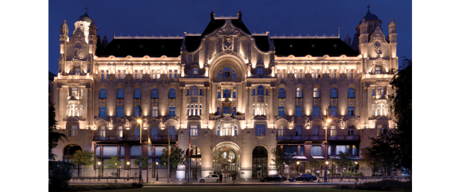 Cozy Up this Winter at Four Seasons Hotel Gresham Palace Budapest 61 hungary.000 1
