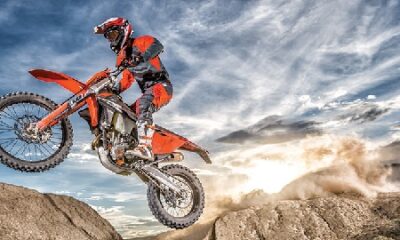 KTM 1
