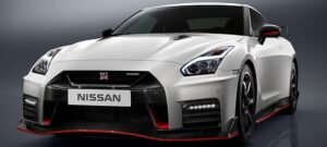 2017 Nissan GT-R NISMO takes the new GT-R to the next level