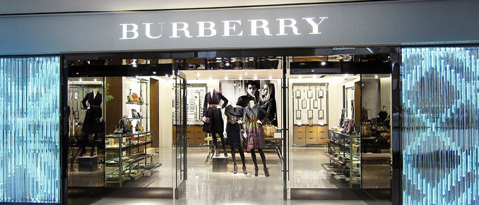Burberry Reveals Elements From Its First Straight-To-Consumer Collection To Be Presented On 19 September 2016 61 Burbery 1