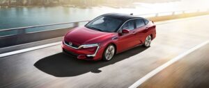 Honda Clarity Fuel Cell Boasts EPA 366-Mile Range Rating, Best of Any Zero-Emission Vehicle