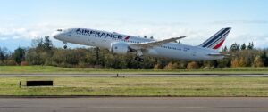 Boeing, AerCap Celebrate Delivery of Air France’s First 787