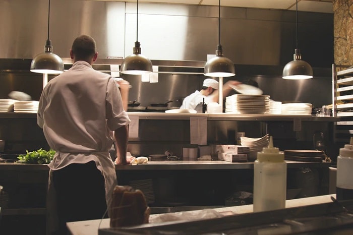 5 Things You Need to Get a Job as a Sous Chef in 2020