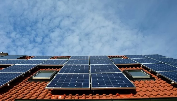 Residential Solar vs Community Solar Powering Your Home Using Solar Power