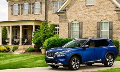 2021 Nissan Rogue_Blue-27-source-1200x823