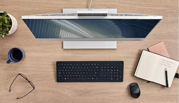 HP EliteOne 800 All‐in‐One Brings People Together in Hybrid Work Environments 61 HP EliteOne 800 All‐in‐One Brings People Together in Hybrid Work Environments