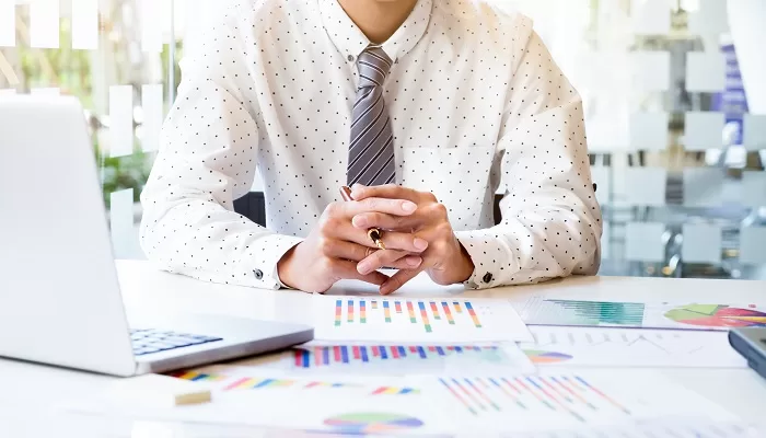 Things To Note Before You Start Investing With a Broker 61 Things To Note Before You Start Investing With a Broker