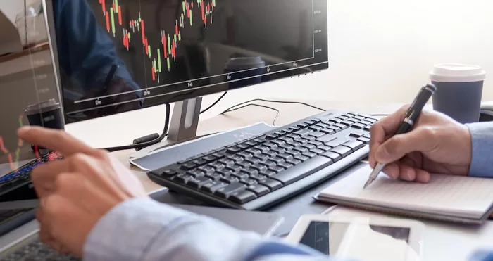 Best Online Brokers: What Features to Look Out For? 63 header image