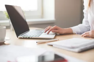 How to Pick the Right Type of LMS for Your Organization