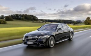 Luxury Can Be This Sustainable: The New S-Class Plug-In Hybrid in The 360° Environmental Check
