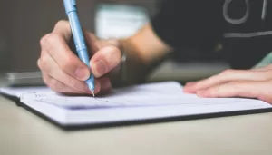 Tempted to use essay writing services? Here are 5 reasons to do so