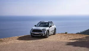 For adventures with a touch of individual style: the MINI Cooper S Countryman ALL4 in the Untamed Edition