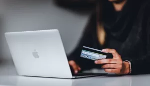 Hassle-Free Ways to Pay Monthly Bills and Expenses Online