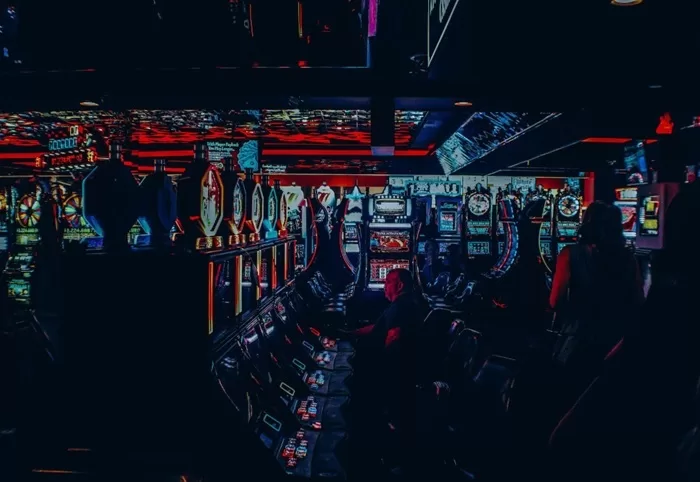 What is the Role of a Live Casino Dealer? 61 Live Casino