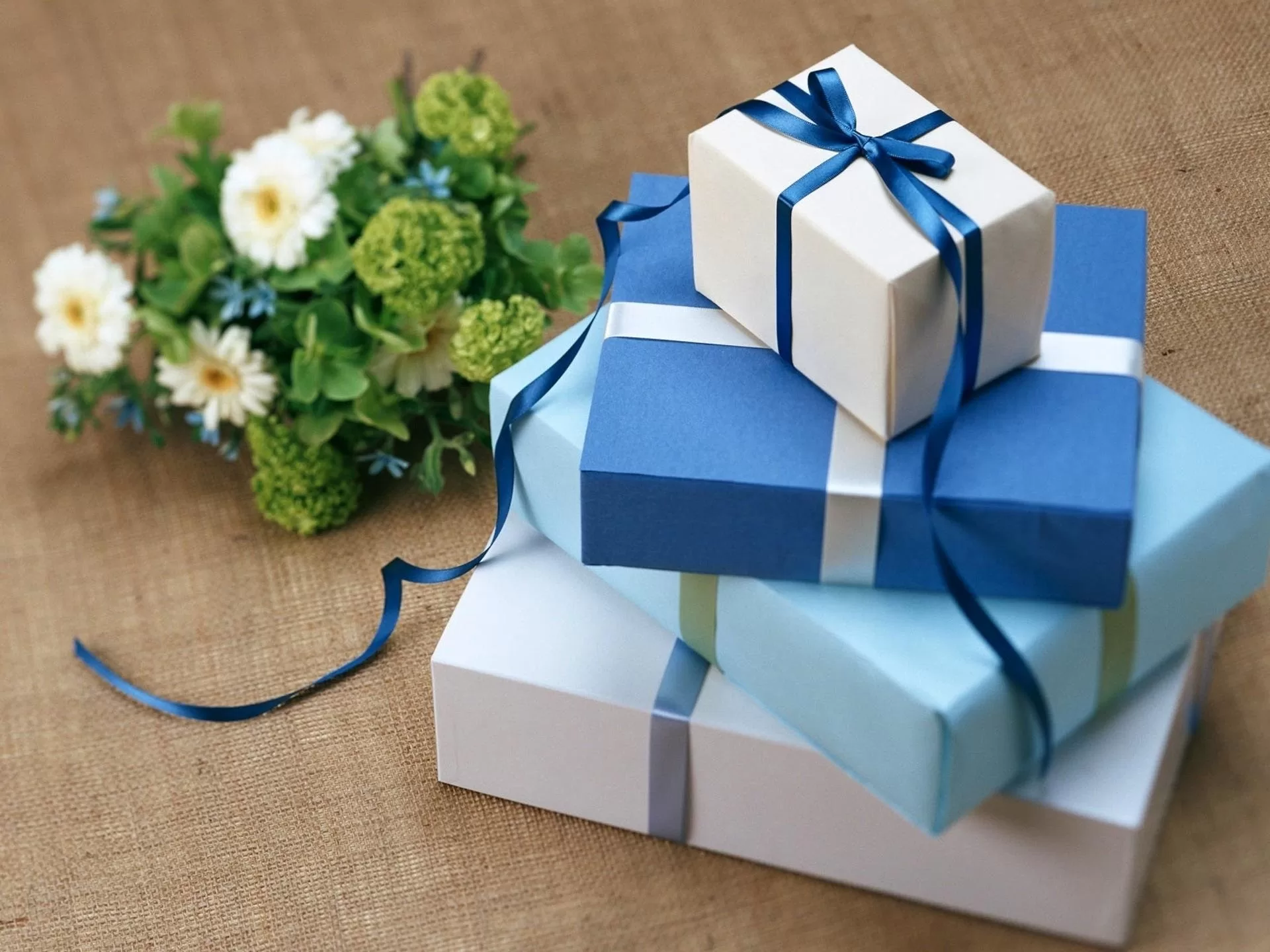 Gifting traditions that are unique from around the world! 97 Gifting traditions that are unique from around the world!