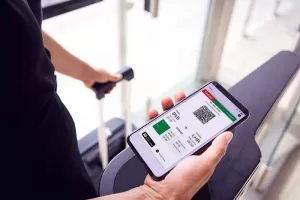 Emirates Goes Digital, Phases Out Paper Boarding Passes for Flights Departing Dubai