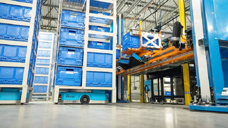Amazon Introduces "Sequoia" Robotic System to Boost Warehouse Efficiency