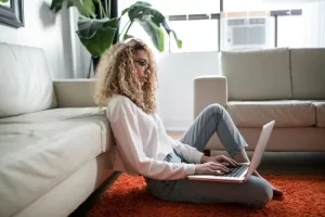5 Essential Business Tools for Hybrid Working
