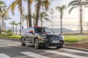 The Electrifying Fusion: MINI Cooper SE Gets a Sporty Makeover in JCW Trim