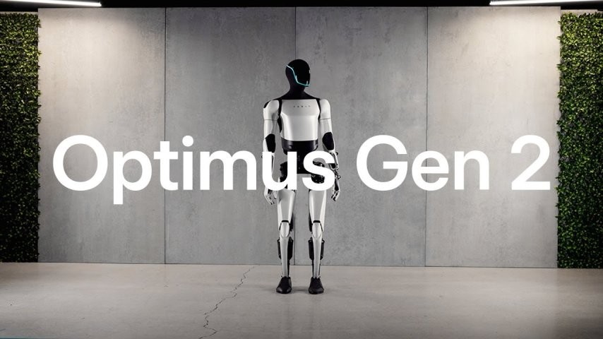 Tesla's Optimus Gen 2 Humanoid Robot Redefines the Future of Robotics!