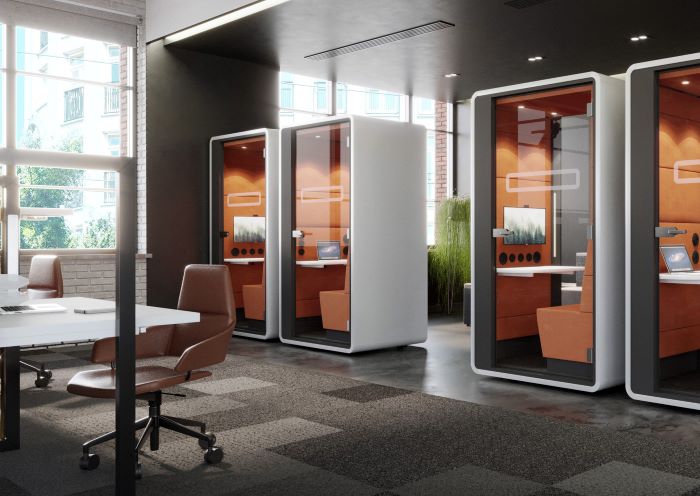 Communication within a scattered team: how can acoustic work pods improve it