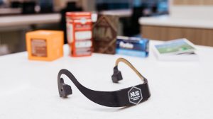 NUS Researchers Innovate AI ‘Eye’ ‘AiSee’ for the Visually Impaired