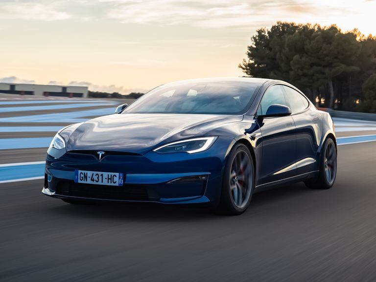 Top 10 Electric Cars in the US | Leading with Longest Ranges