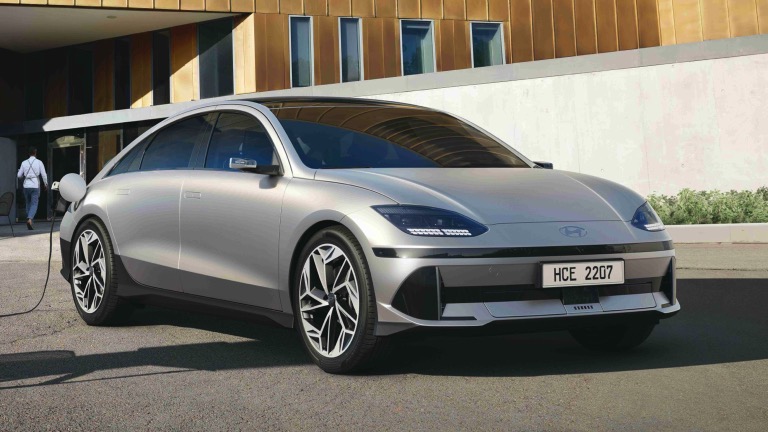 Top 10 Electric Cars with the Longest Ranges in 2024