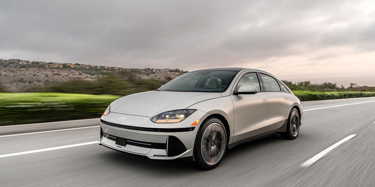 Top 10 Electric Cars in the US | Leading with Longest Ranges