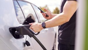 ACCIONA Introduces Innovative Electric Vehicle with Removable Batteries