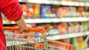 Why 2024 Was a Brutal Year for Mid-Tier and Discount Retailers