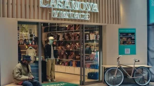 Casanova Vintage: Tokyo’s Ultimate Celebrity Hotspot for Rare Luxury Bags