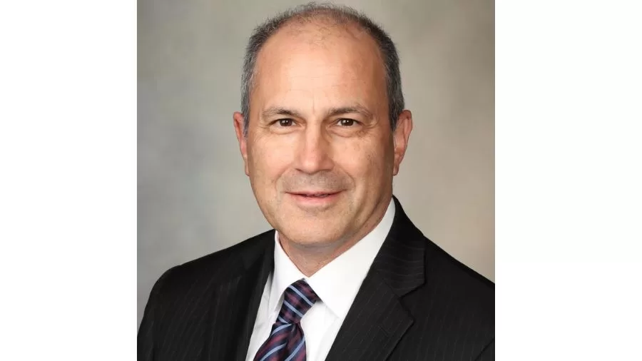 Dr. Jonathan D'Cunha on Leadership, Collaboration, and the Human Side of High-Stakes Surgery 61 Jonathan D'Cunha