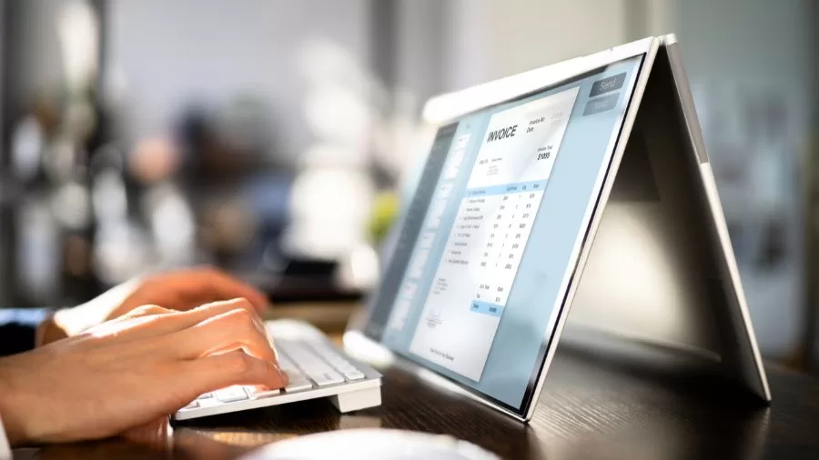 What Actually Matters When Picking an Invoice Factoring Partner for Your Brand? 61 What Actually Matters When Picking an Invoice Factoring Partner for Your Brand?
