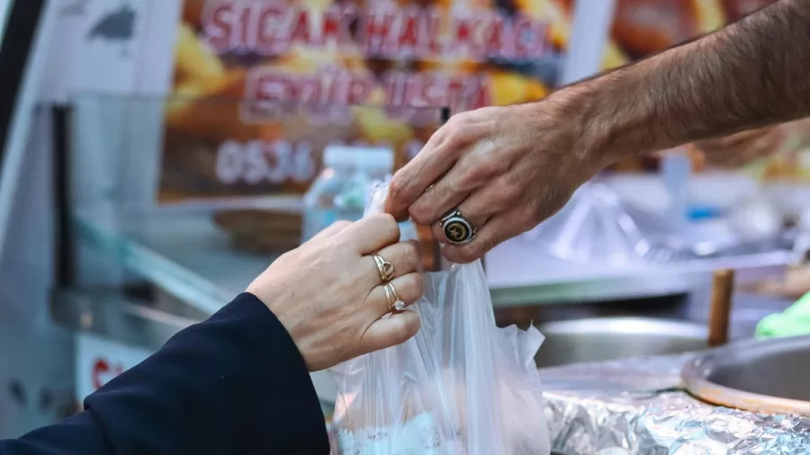 Cutting the Waste: Why Plastic Bag Laws Make a Measurable Difference 61 Plastic Bag